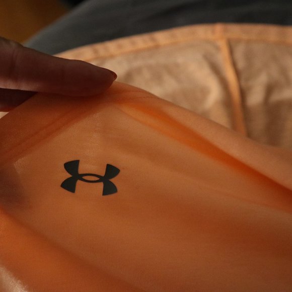 active top, Under Armour, - Picture 4 of 6